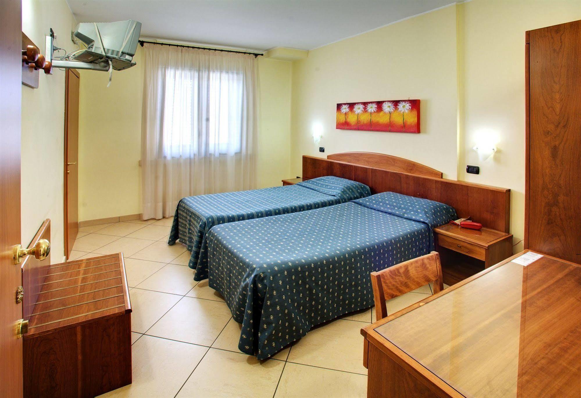 Lo Scacciapensieri Hotel & Restaurant Monteroni di Lecce Zewnętrze zdjęcie