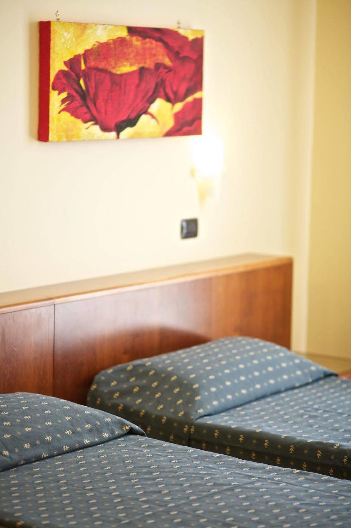 Lo Scacciapensieri Hotel & Restaurant Monteroni di Lecce Zewnętrze zdjęcie